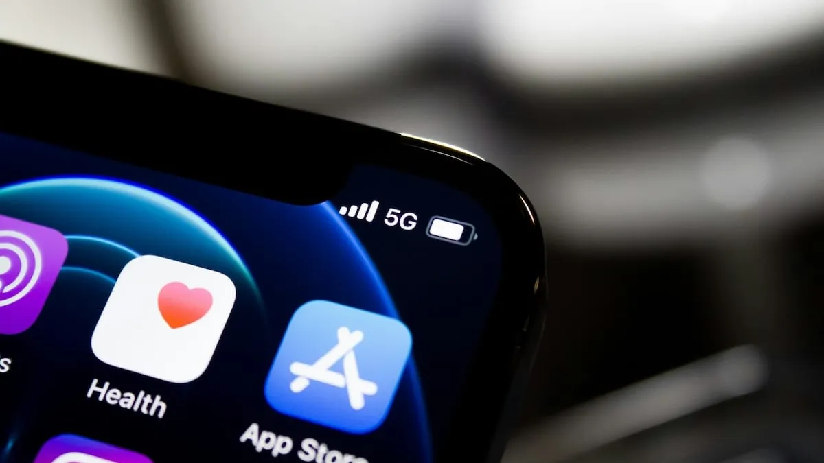 How to Create App Store Screenshots to Increase App Downloads blog post header image