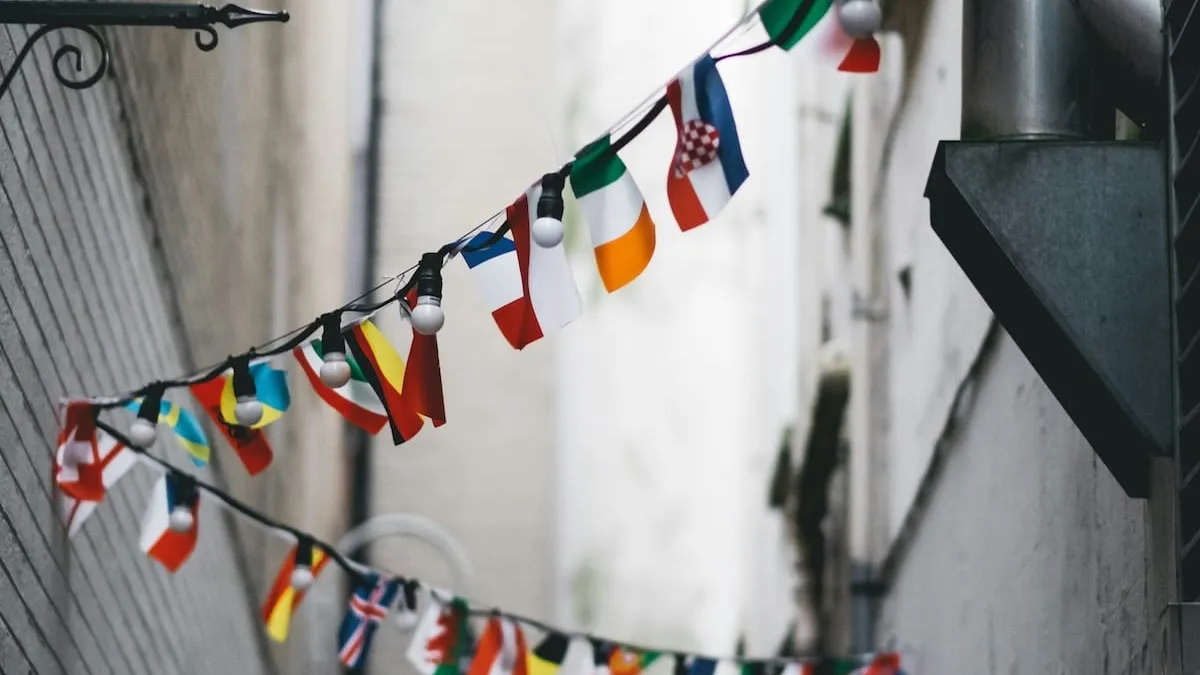 Implementing Internationalisation in React Native Apps blog post header image